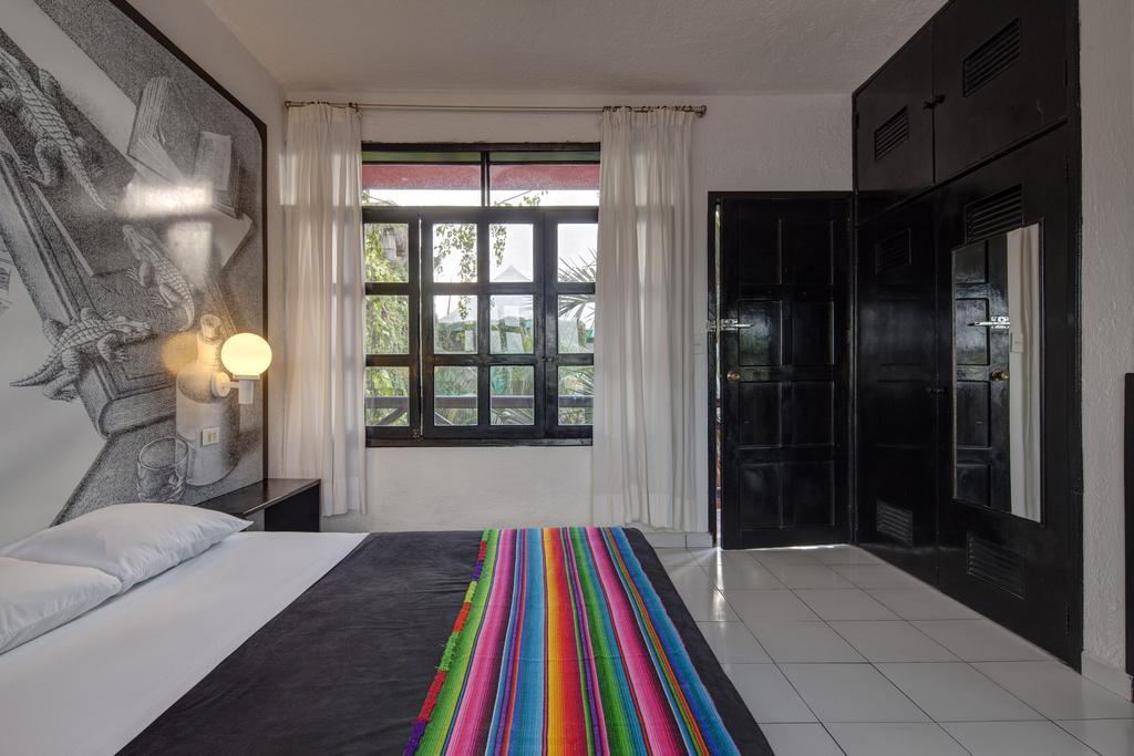 Maya Del Mar On Fifth Avenue Playa del Carmen Exterior photo