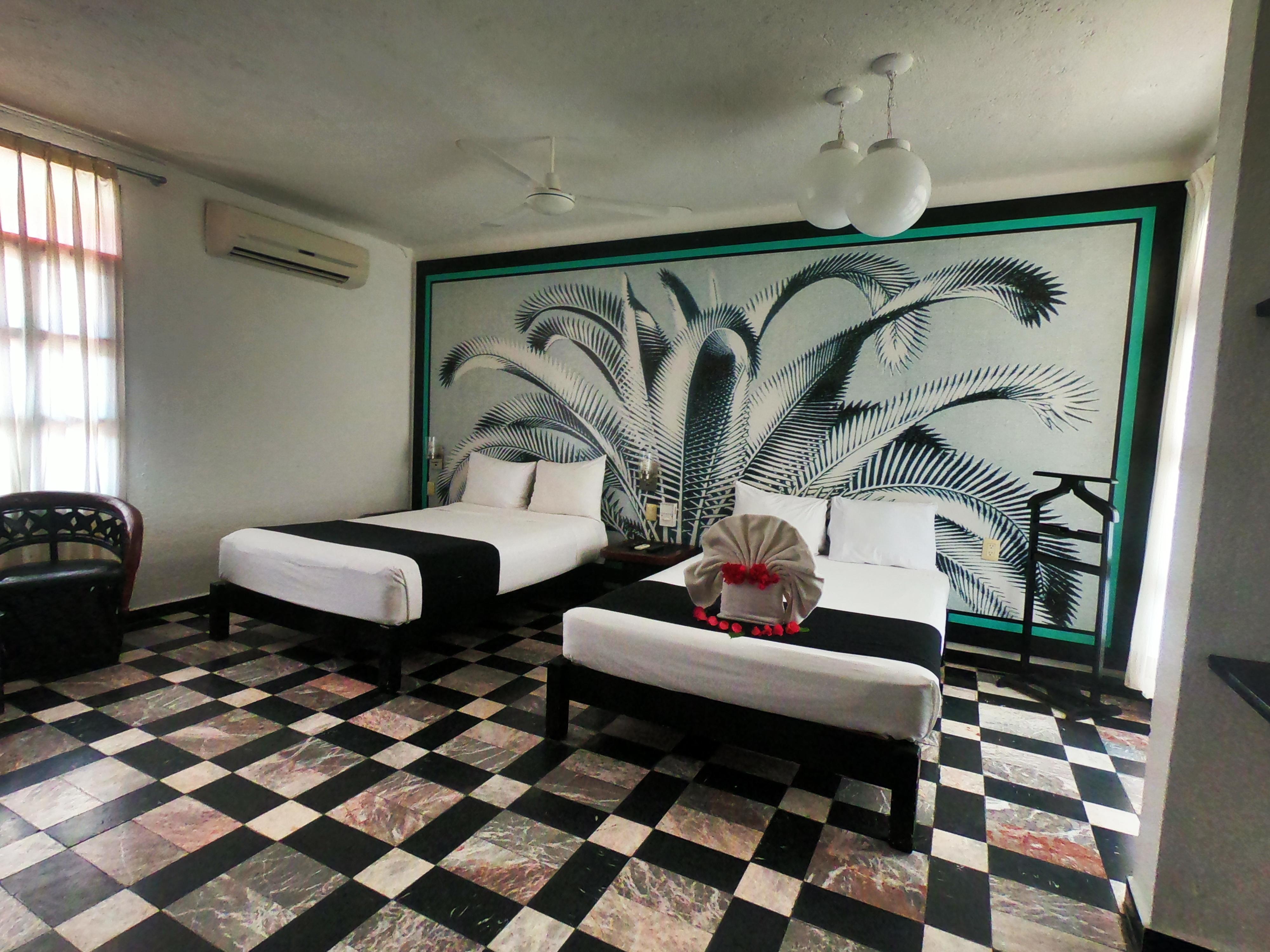 Maya Del Mar On Fifth Avenue Playa del Carmen Exterior photo